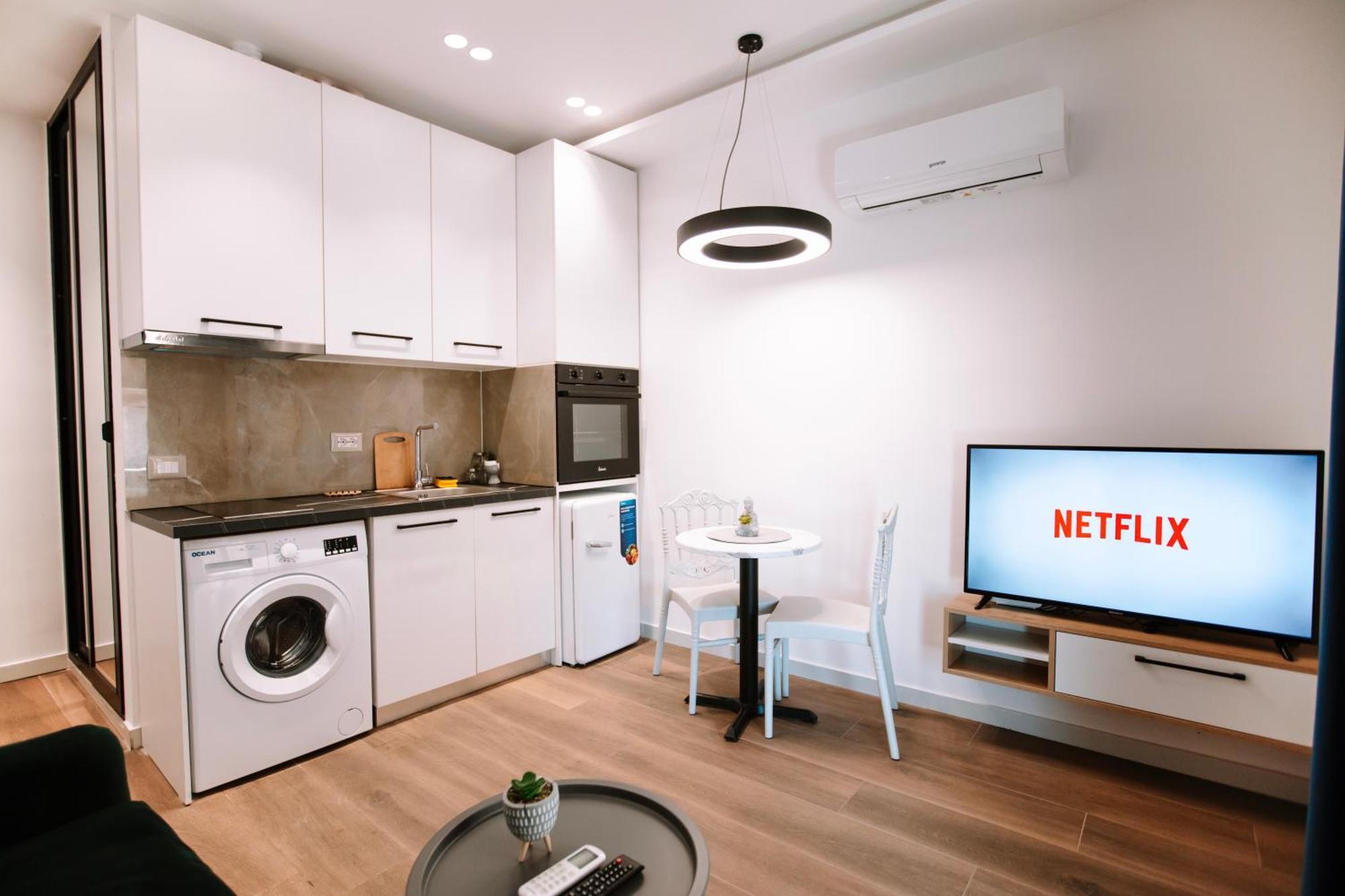 Barrikada Str Modern - The Nest Appartement