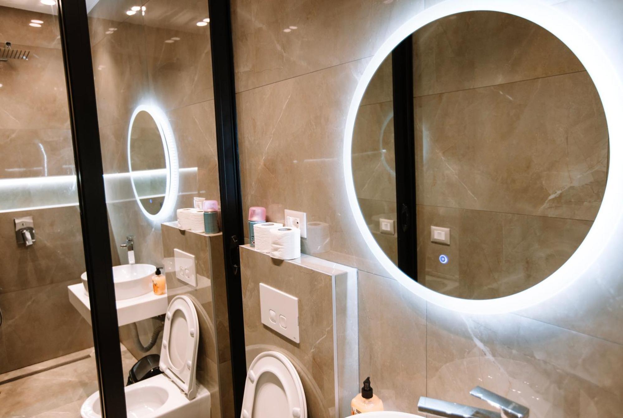 Barrikada Str Modern - The Nest Tirana
